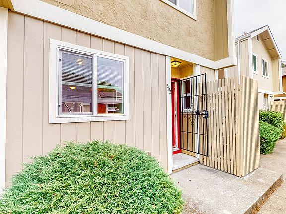 2nd image of 562 Santa Alicia Dr