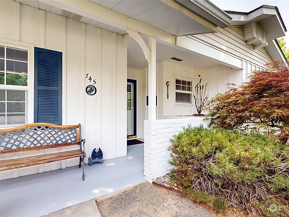 4th image of 745 Crestview Place