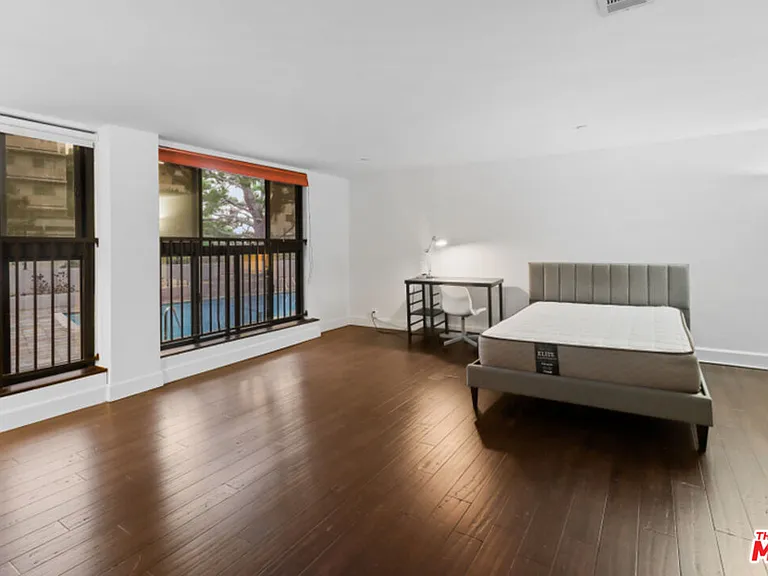 10982 Roebling Ave #103 — Photo 25