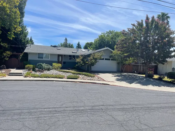 1746 Agadir Ct #A, Concord, CA 94518