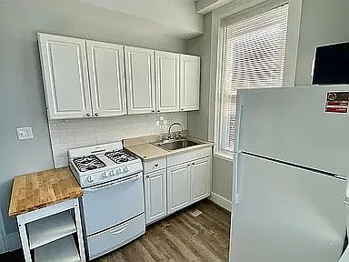 3244 N 15th St Photo 1