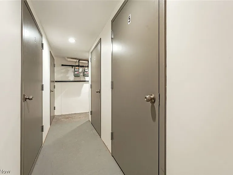 13501 Lakewood Heights Blvd #5 — Photo 30