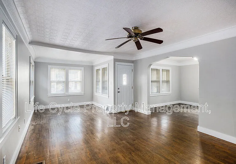 346 Quimby St NE — Photo 10