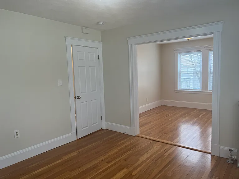 569 Main St #2R — Photo 24