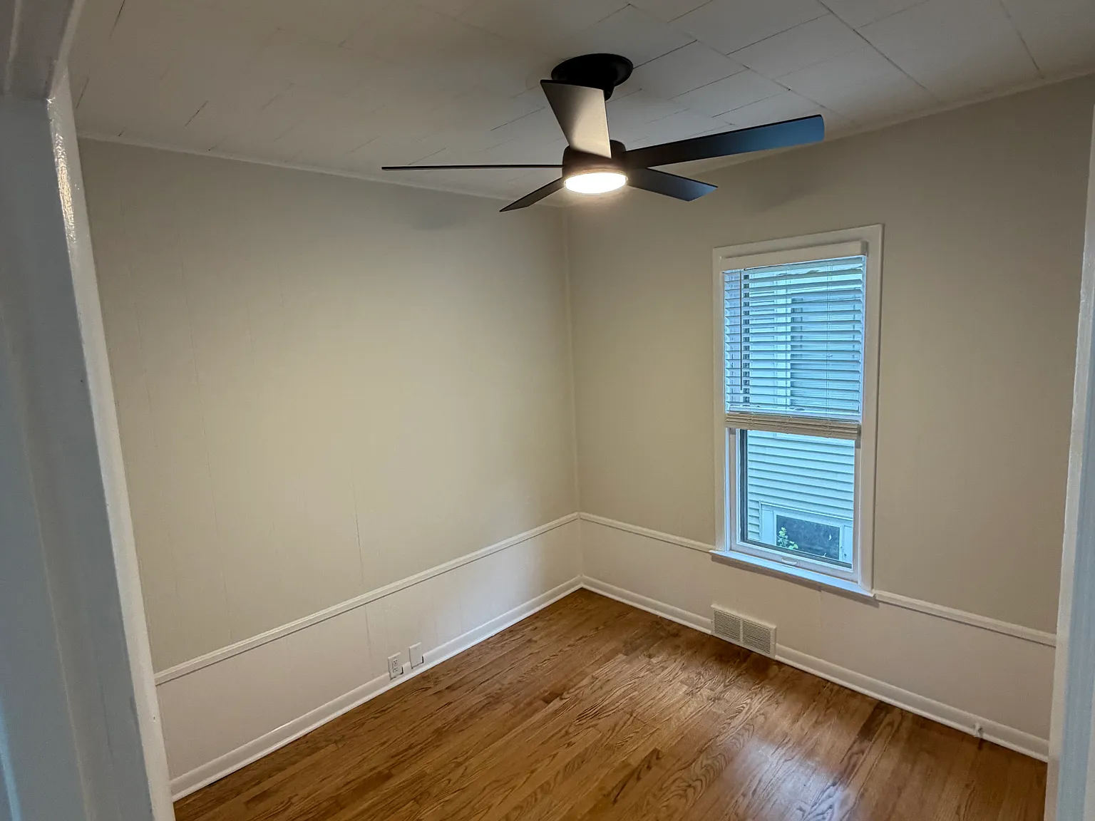 2 bed, 1100 sqft, $1,700 — Photo 4