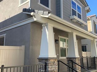 687 S Clementine Ln, Rialto, CA 92376