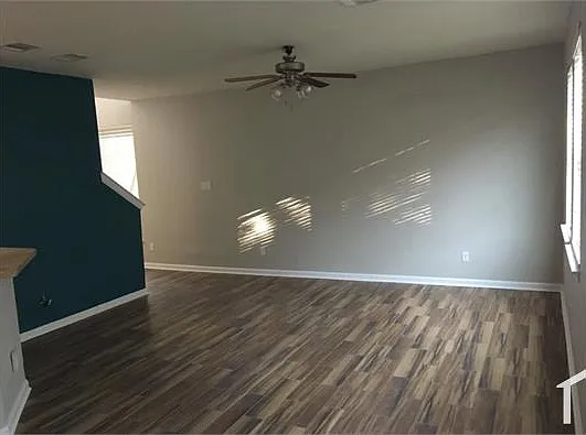3 bed, 1672 sqft, $1,950 — Photo 3