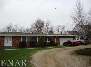 2506 Airport Rd, Bloomington, IL 61704