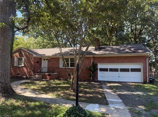 2727 Catherine Dr, Burlington, NC 27215