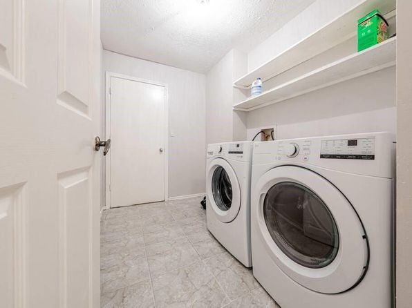 5026 Brooklawn Dr, Houston, TX 77066