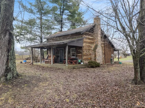 725 Oak Leaf Rd, Sardinia, OH 45171