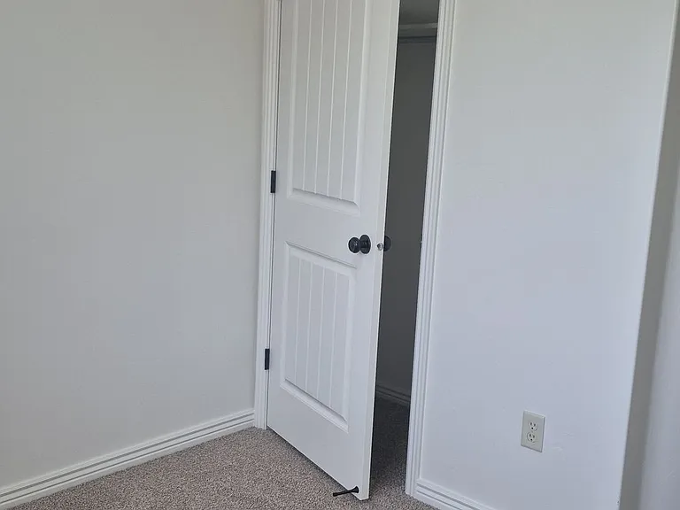 1000 E Bluff View Dr #32 — Photo 7