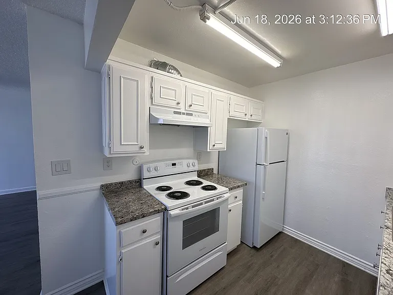 Cinnamon Creek Apartments — Photo 7