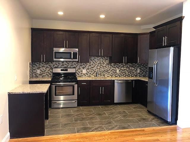 1st image of 95 N Walnut St APT 301