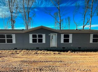 232 Community Dr, Madisonville, TN 37354