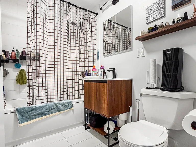 342 Eldert St #401 — Photo 14