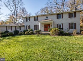 311 Sandcastle Ln, Bryn Mawr, PA 19010