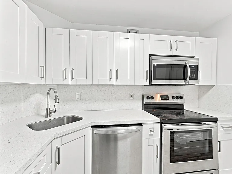 3101 Oakland Shores Dr #H210 — Photo 8