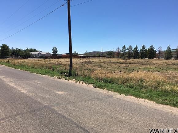 2nd image of 4205 N Shadow Rd