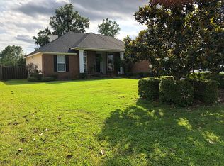 139 Hall St, Richmond Hill, GA 31324