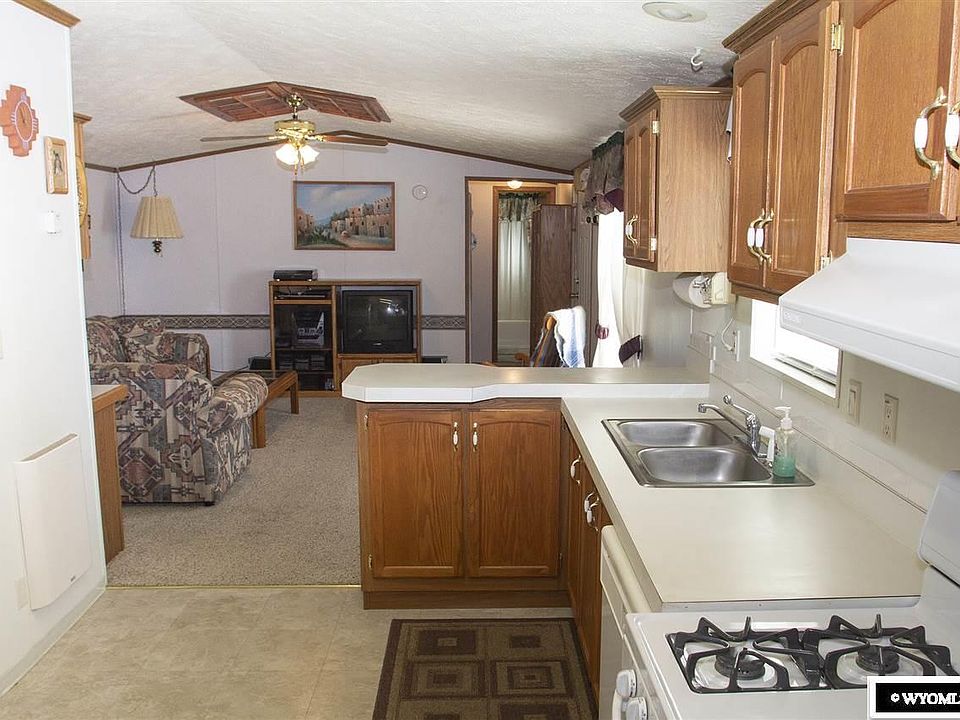 113 N 2nd St Thermopolis, WY, 82443 Apartments for Rent Zillow