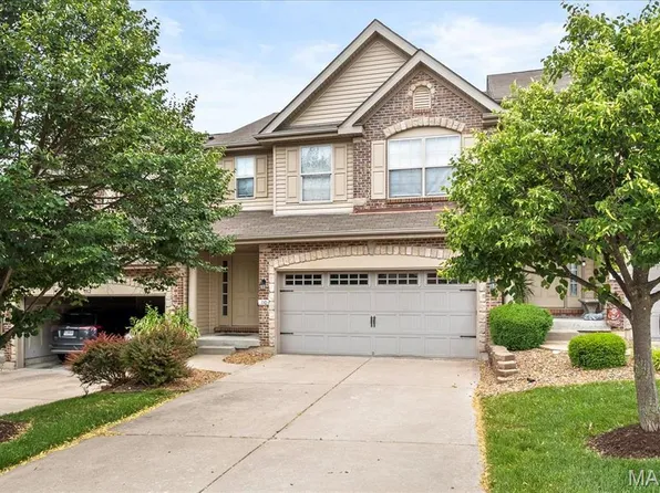 110 Distinction Dr, Lake Saint Louis, MO 63367