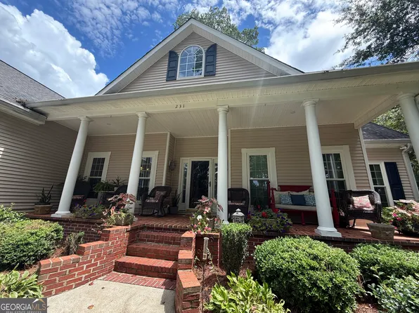 231 N Lakeshore Dr, Carrollton, GA 30117