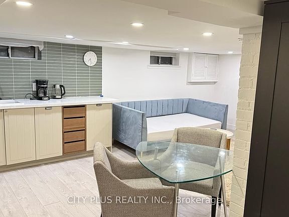 2nd image of 1184 Avenue Rd #Basement
