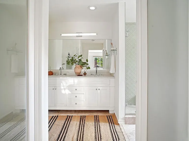 2269 Cove Ave — Photo 10