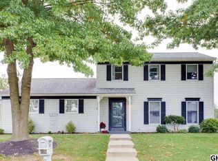109 Foxbury Dr, Elizabethtown, PA 17022