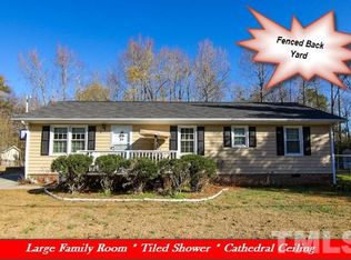 1009 E Maplewood St, Benson, NC 27504