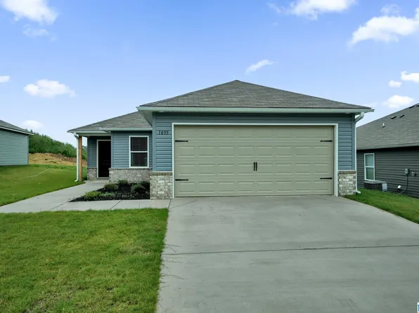 1095 Brookhaven Ln, Odenville, AL 35120