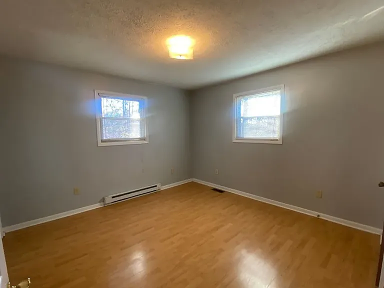 428 Fairgrounds Rd — Photo 11