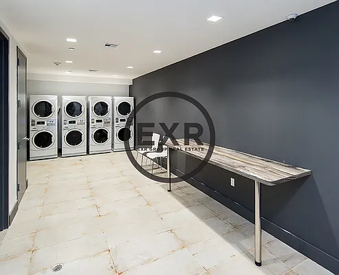 Rented by EXR | media 42