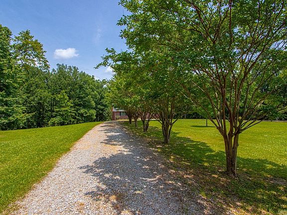 4th image of 6618 Foxrun East End Dr