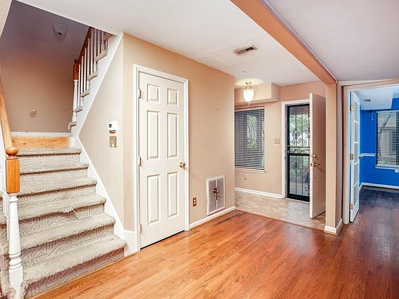 5th image of 543 Laketower Dr Unit 128