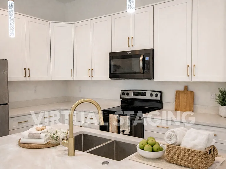 618 N Duss St #1 — Photo 2