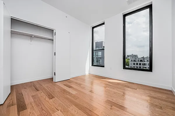 Rented by Nooklyn NYC LLC | media 34