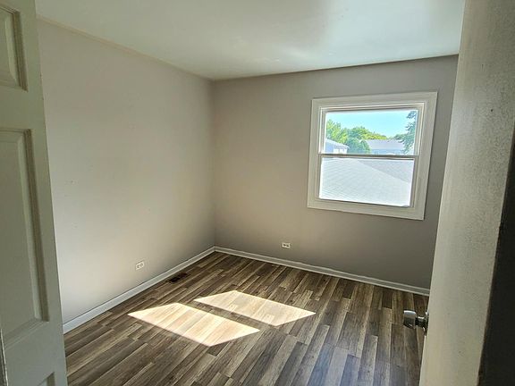 5th image of 1370 N Glen Cir APT C