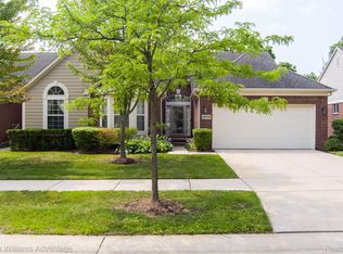 40791 Lenox Park Dr, Novi, MI 48377