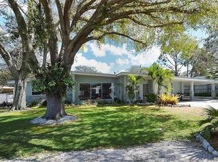421 Bayview Ave, Osprey, FL 34229