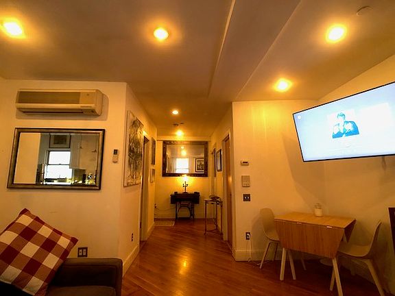 4th image of 32-41 37th St #2S