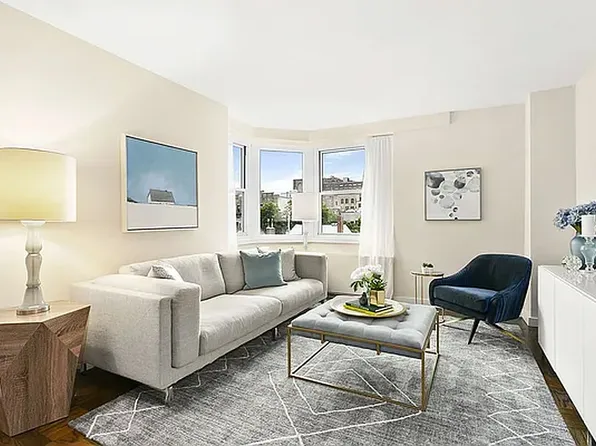360 W 22nd St APT 6A, New York, NY 10011