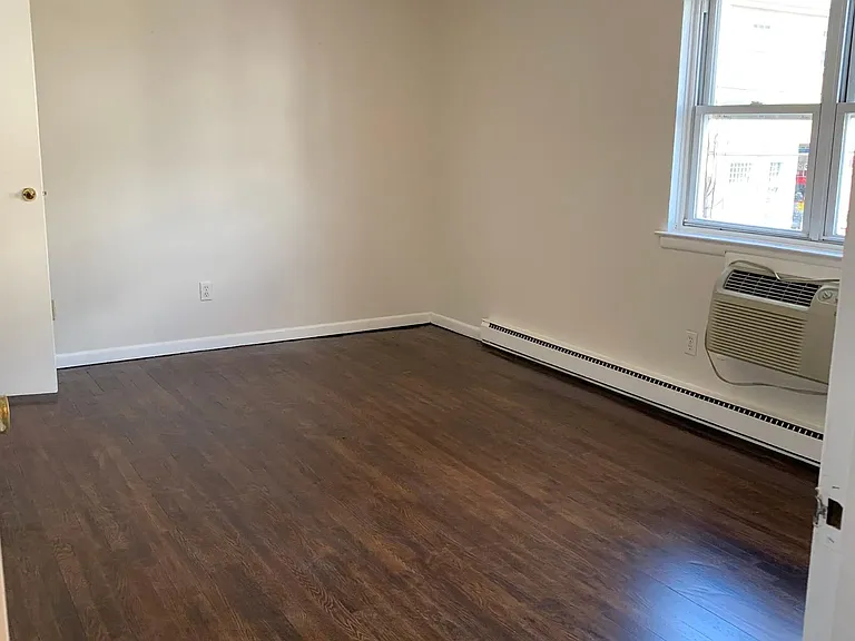 3326 Palisade Ave #B1 — Photo 8