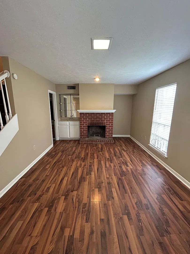 Belhaven Two-story Townhome - 2-Bedroom, 1.5 Bathroom — Photo 3