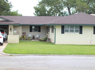 1117 Holly St, Walters, OK 73572