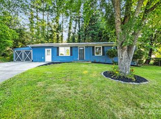 239 Yellowstone Dr, Fletcher, NC 28732