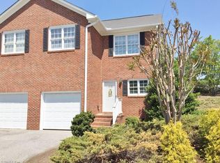 303D Oleander Dr, Eden, NC 27288