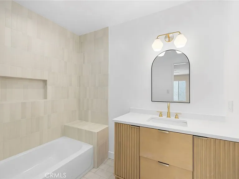 3020 E 3rd #9 — Photo 14