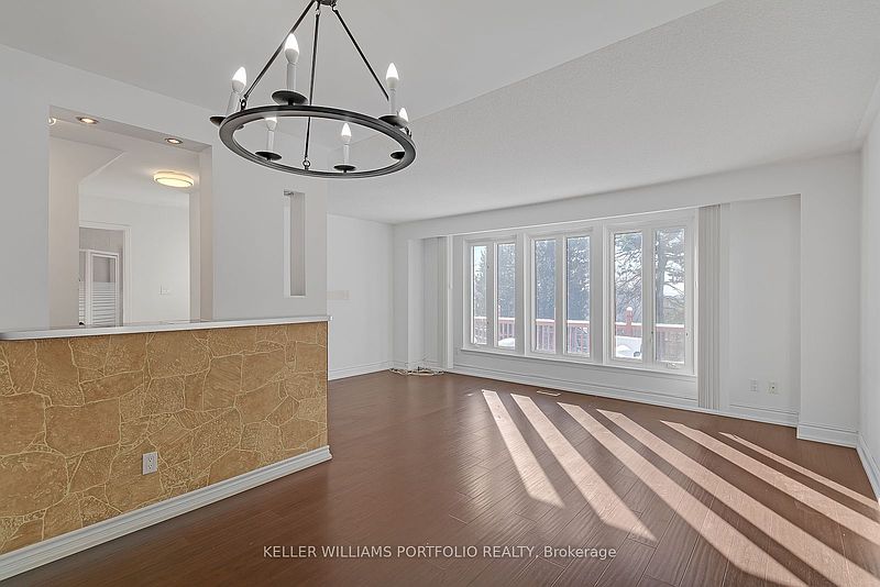 Ajax House for rent - 5 Bedrooms — photo 14